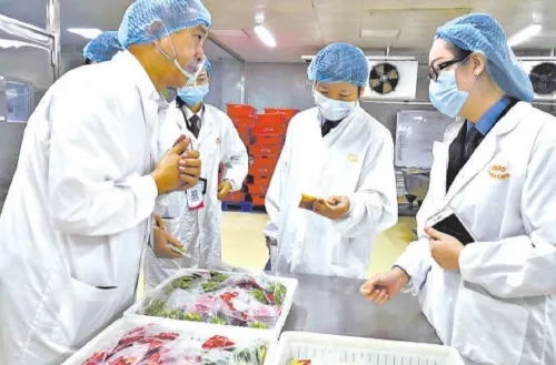 莲花山下，星光不负赶路人——记基层餐饮管理中的检察担当